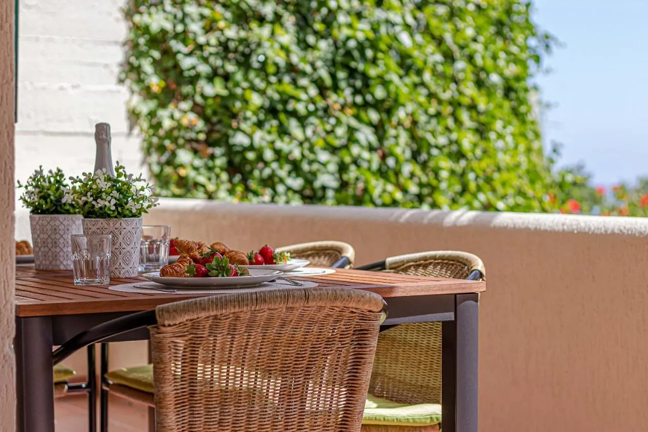 797 Holiday Rentals- Precioso Piso Con Vistas Al Jardin En Benalbeach Benalmadena
